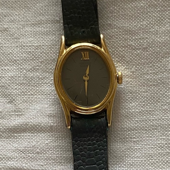 Seiko Accessories - Vintage Seiko lady’s watch